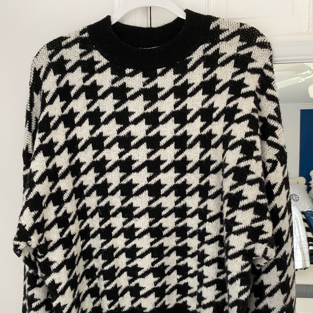 H&M sweater, cozy, soft, cute!